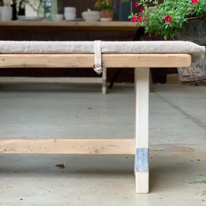 ספסל | The Recycled Wood R Bench
