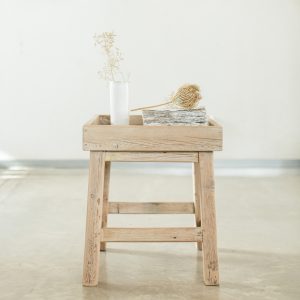 שולחן צד עם מגש נשלף | Recycled Wood Side Table